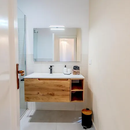 Con Giardino A Pochi Passi Dalla Ferienhaus *