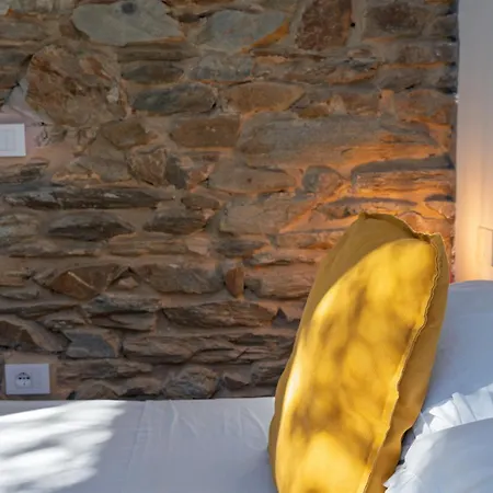Con Giardino A Pochi Passi Dalla *